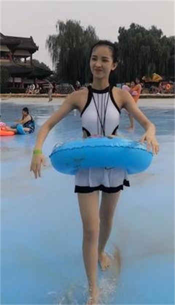 漂亮母亲与丑儿续香火