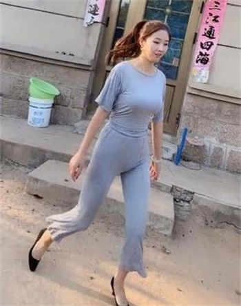 在楼顶要了苏柔