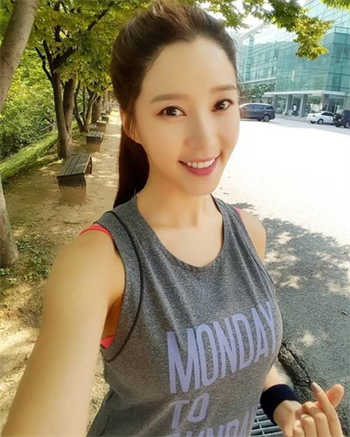beauty摄影mini肉包
