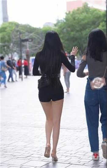 在女儿饮料里放安眠药