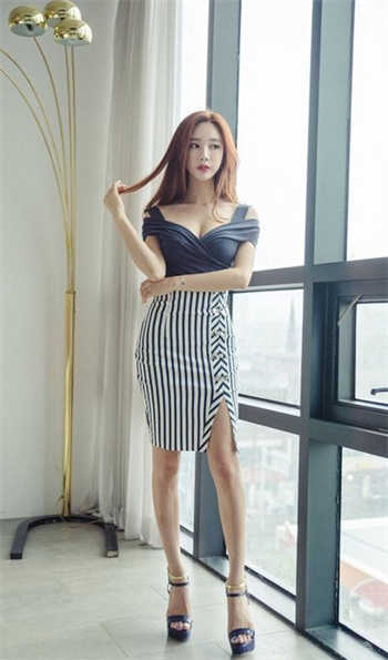 富婆包鸭子的图片