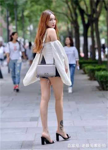 刘梦彭十六情像