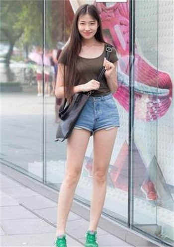 为成年禁止观看打扑克