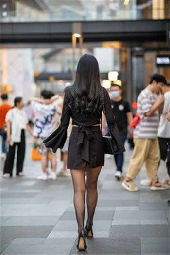 我的邻居的媳妇好色