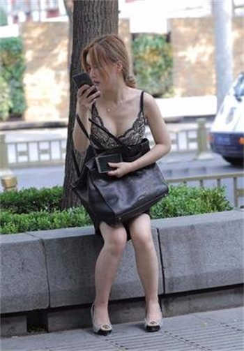 《妻子的谎言》任莹