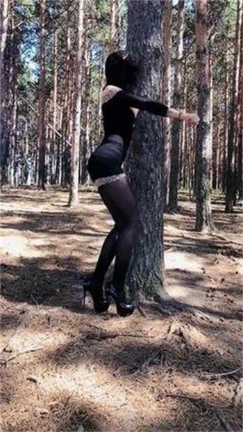 跟读高中妹妹打扑克